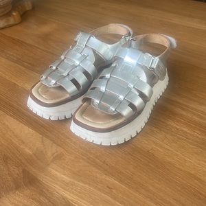 LABUCQ BOOMER SPORT SANDALS